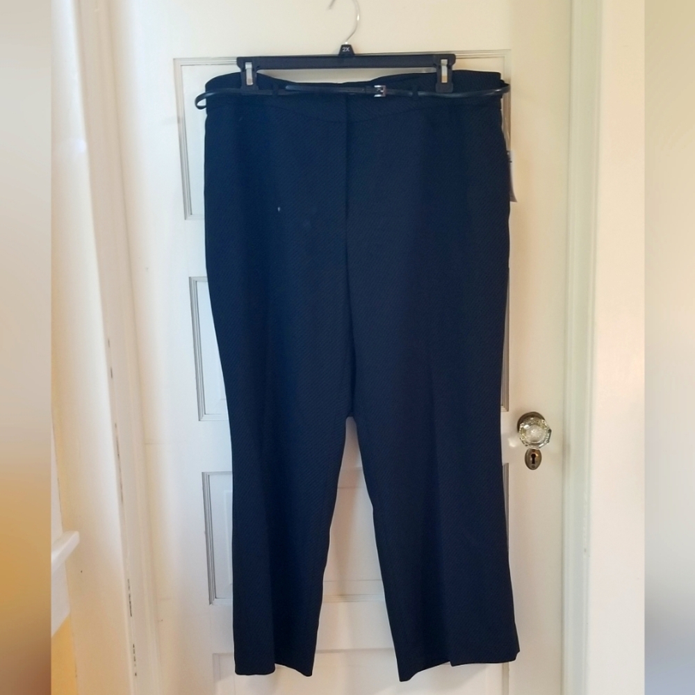 Tahari Arthur S. Levine Dark Navy Lined Straight Leg Dress Pants with Belt, 18W